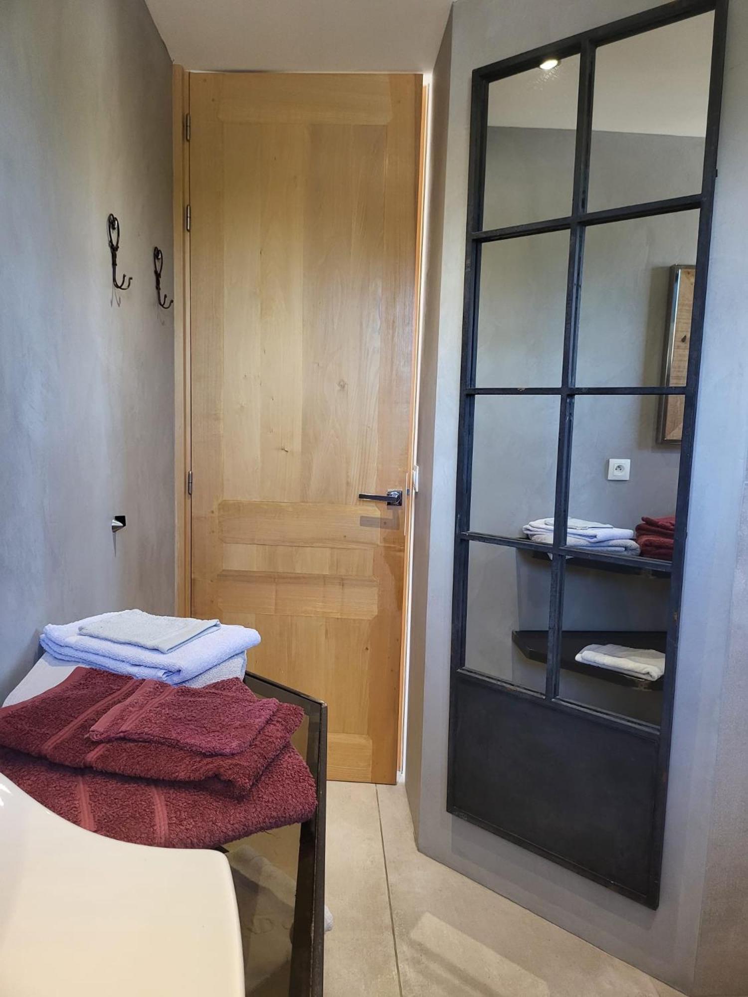 Appartement Standing Bord Sorgue LʼIsle-sur-la-Sorgue Esterno foto